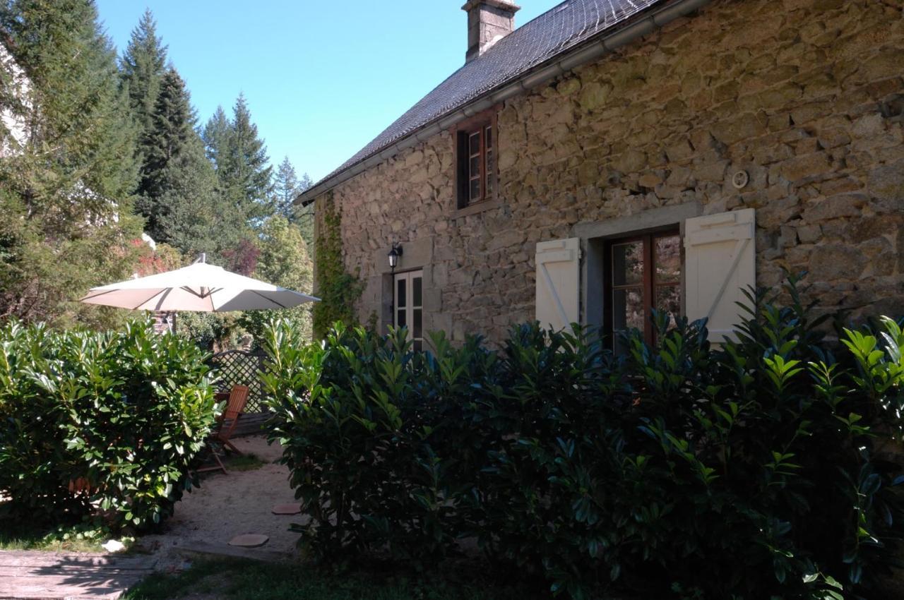 Bed and Breakfast Le Moulin Des Farges Meymac Exteriér fotografie